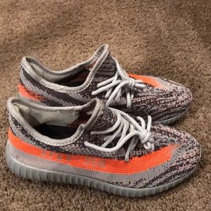 Yeezy women size 6